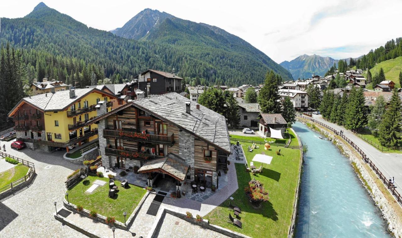 Hotel Bellevue Champoluc Exterior foto