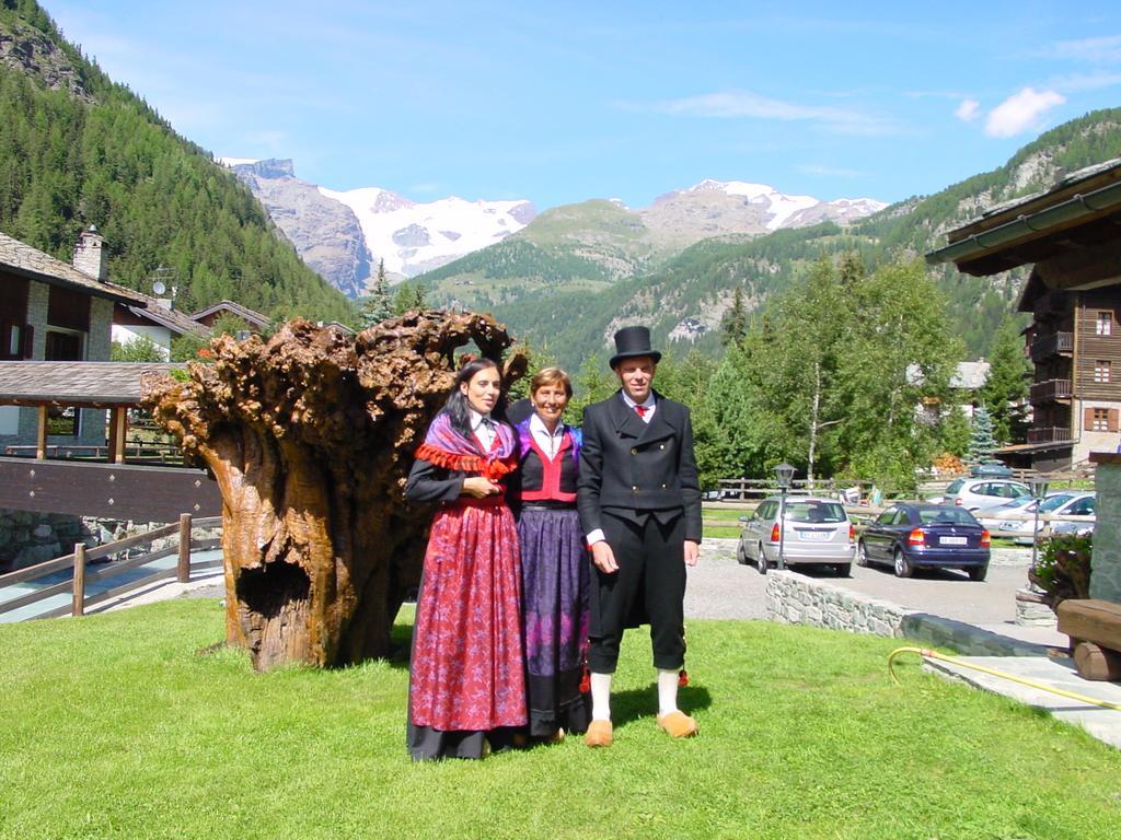 Hotel Bellevue Champoluc Exterior foto